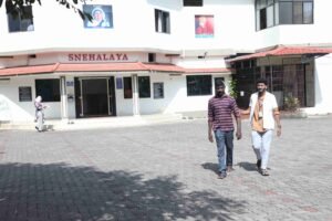 snehalaya-aneeshkumar-reunion-18sep2026-01